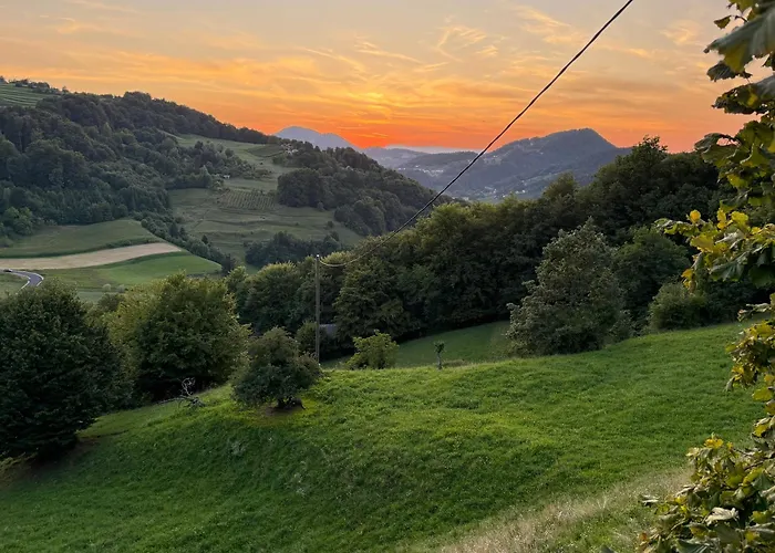 بيت للعطل Art Nature Retreat Gorica pri Slivnici